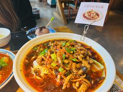 -麻辣总动员·川派海鲜·现炒浇头面·自贡菜(五彩城店)