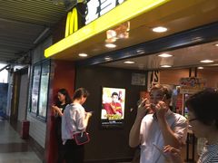 -麦当劳(中山公园龙之梦店)