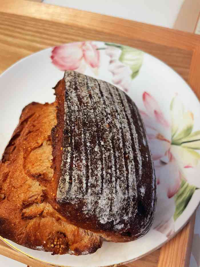 熊叔熊婶面包房-"被麦香环绕的我……呜呜 太幸福了… .