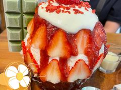 草莓生乳冰-WONDER ICE 萬得冰田(建設路总店)