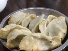 -黄阿姨锅贴大王(万航渡路店)