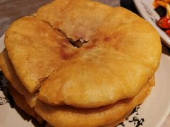 特色烤饼拼盘-肖四女乐山跷脚牛肉(世博源店)