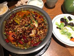 -云海肴·汽锅鸡·云南菜(天山百盛优客店)