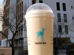 金观音乌龙轻乳茶-瑞幸咖啡(孝感万达广场店)