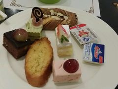 -安徽饭店·白鹭阁自助餐厅(梅山路店)