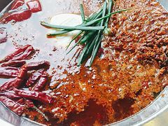 -山城年华老火锅(玉林店)