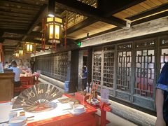 -小龙翻大江文化火锅(宽窄店)