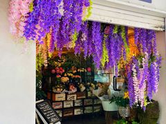 -FLOVIE FLORIST CAFE