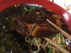 -小龙大肉面馆