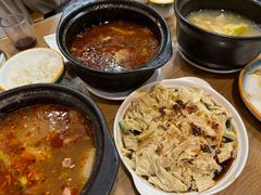炝豆皮-三鞭一花·独一处·元英砂锅(海光寺店)