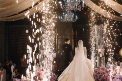 -爱情木马婚礼定制·双清湾水街礼宴高端私人婚礼