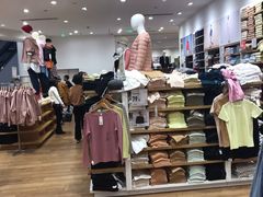 -优衣库(东莞汇一城店)