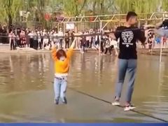 -欢乐水魔方水世界