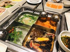 四宫格锅底番茄汤底-海底捞火锅(金光华店)