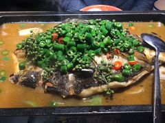 -探鱼·鲜青椒爽麻烤鱼(天一广场店)