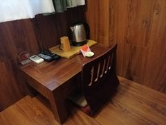 -拖板鞋咖啡旅行酒店(春熙路地铁站店)