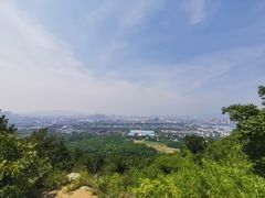 -灵岩山风景区