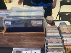 -浣熊唱片店(上海影城店)