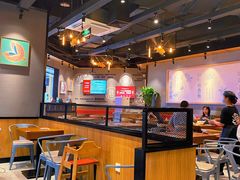 -渝是乎川渝小炒(新世界百货望京店)