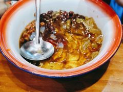 -爆炸头阿姨小四川正宗川味小吃(无任何分店)