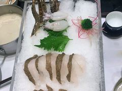 -红鼎豆捞·非遗鲍皇汤火锅(宝丰路店)