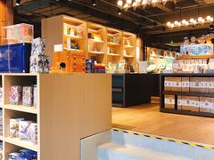 -光海书局(南京东路第一百货店)