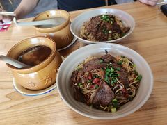 -万方圆拌粉瓦罐汤(九江湖滨店)