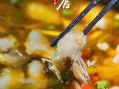 巴沙鱼-有红鸡毛店·川菜(建设路店)