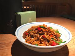 土家腌笋哪有-沅江水·湖南家宴(南村万博长隆商圈店)