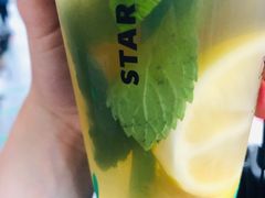 -星巴克(杭州西湖银泰1F店)