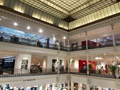 -乐蓬马歇百货公司(Rive Gauche)