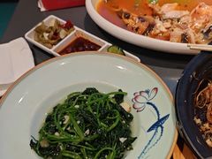 -江宴渔村·鱼鲜土菜(紫荆广场店)