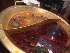 -重庆爽翻天老火锅(临平万达广场店)
