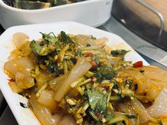 -鲁员外地锅鸡地锅鱼(古墩路店)