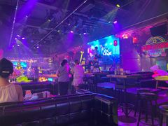 -喜鹊音乐酒馆(西街店)