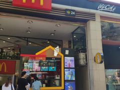 门面-麦当劳(东方时代广场分店)