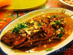 -闯关东东北农家菜(崂山石老人店)