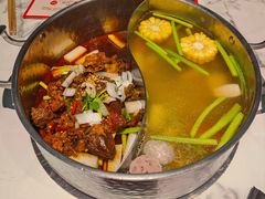 秘制鲜牛腩鸳鸯锅-今日炊牛·潮汕牛肉火锅(华采天地店)