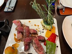 -卡佩罗意大利餐厅及酒吧Al Cappello Trattoria