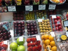 -每日新鲜水果吧(芮欧百货店)