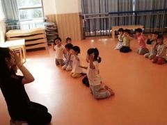 -小门牙好性格托育(北外滩中心)