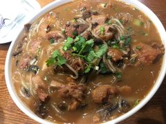 小鸡炖蘑菇粉条-李老哈·东北菜(宋园路店)