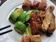-大中华希尔顿酒店-念自助餐·嗨啤·小龙虾