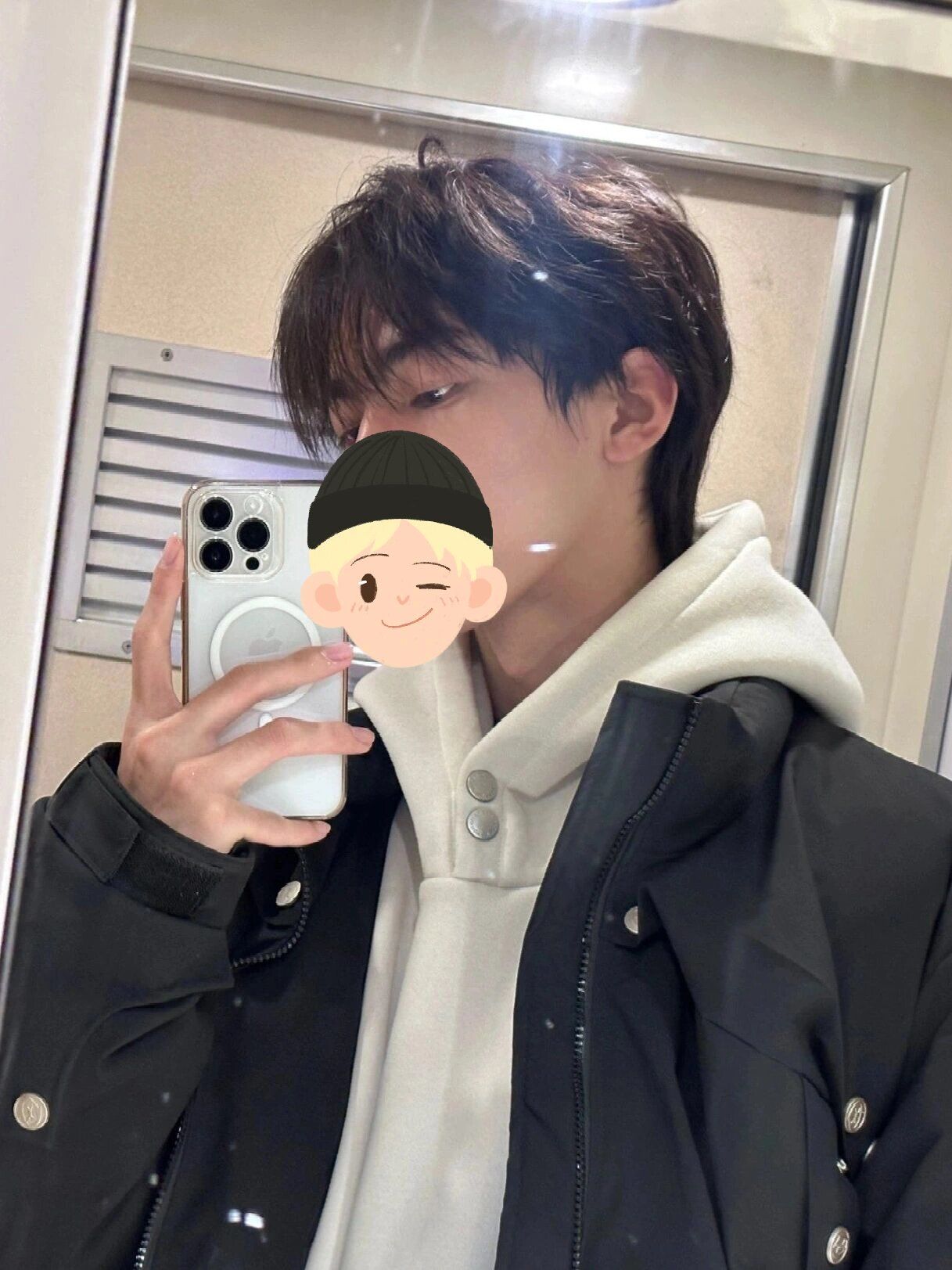 高额头高颧骨的男生请把这款发型焊在头上
