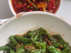 -独一佳老胡湘菜馆(矿山路店)