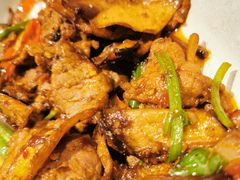 张老师的牛肉-十三式重庆江湖菜(金茂览秀城店)