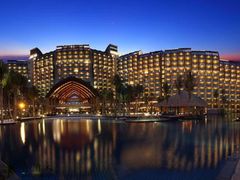 -三亚湾海居铂尔曼度假酒店