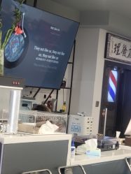 -15C7 男士理发馆 烫染专业店