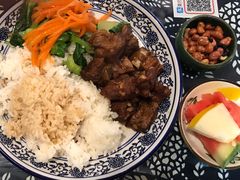 -蜗牛小馆醉乡民谣云南菜(惠新西里店)