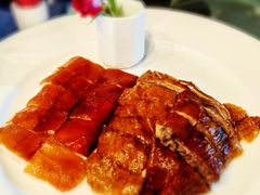 -深圳富苑皇冠假日套房酒店